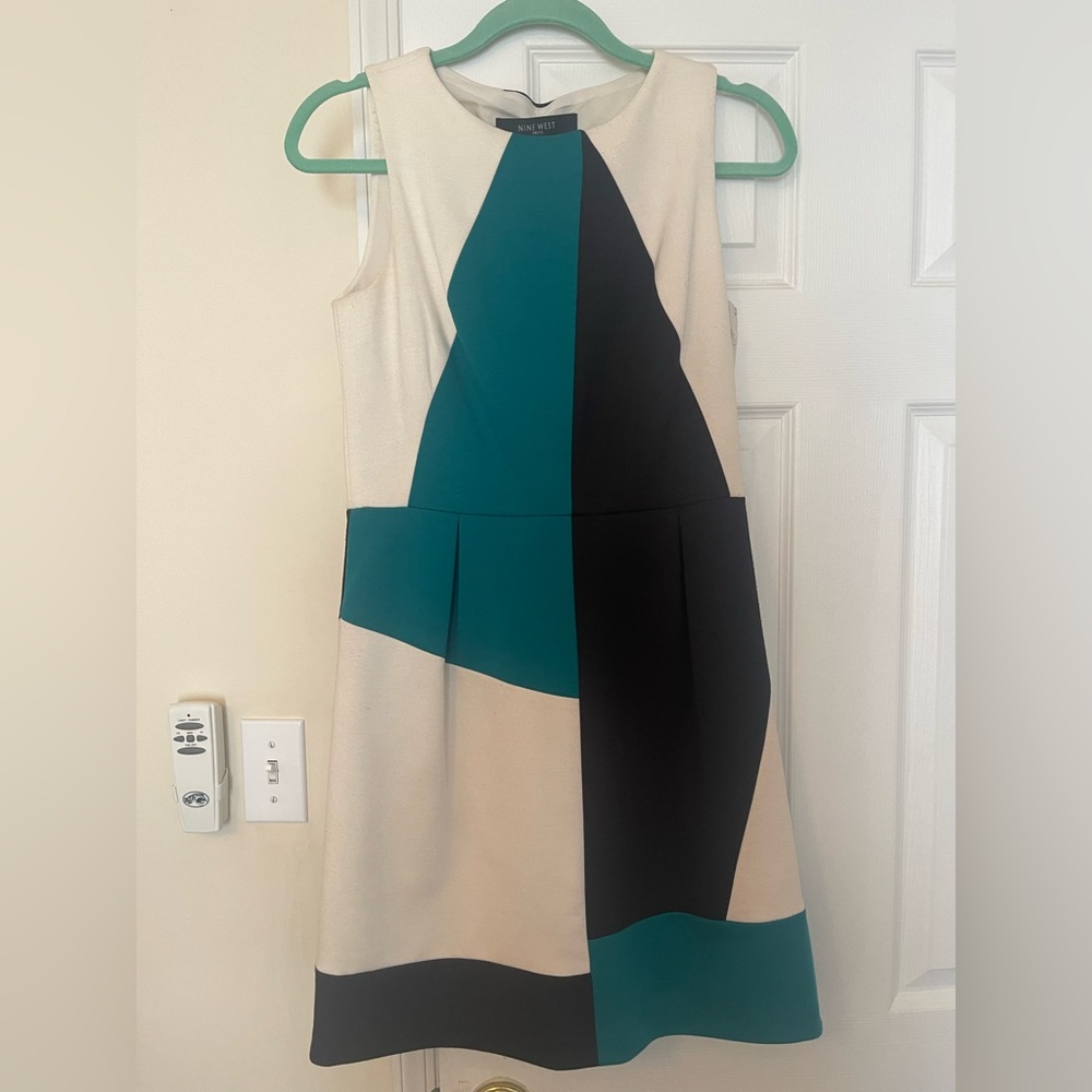 Nine West size 4 multicolored dress